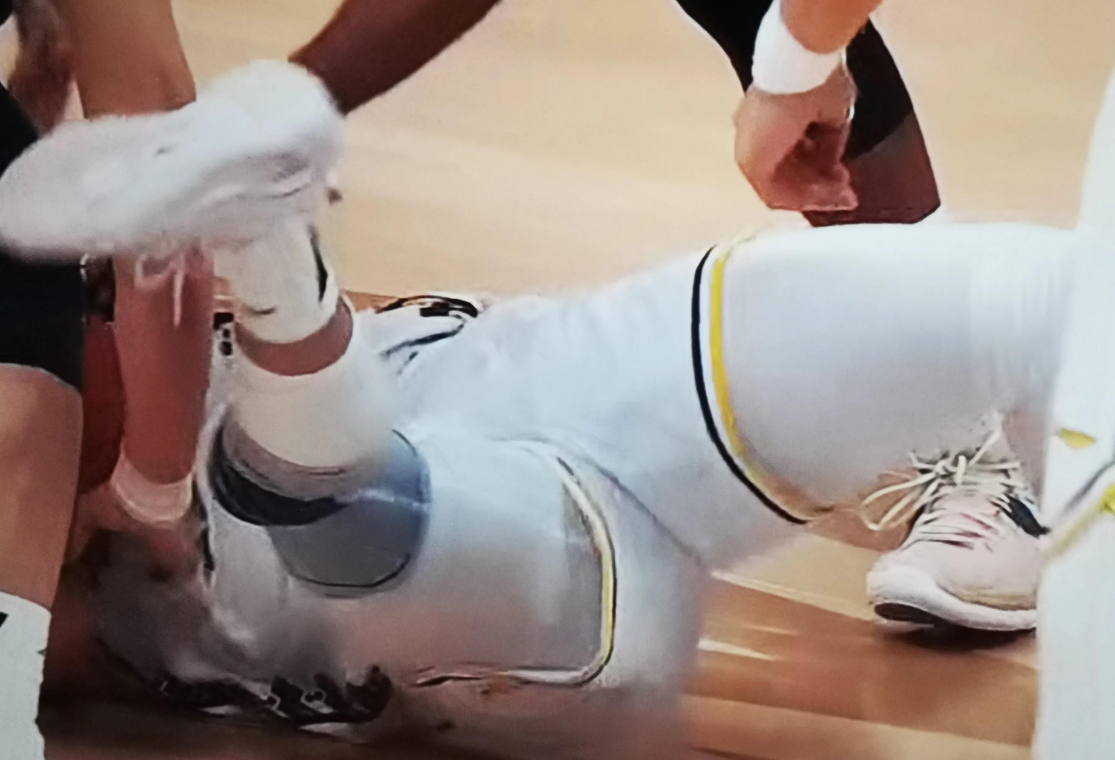 爱游戏新闻-辽宁队爆发神级表现，全国篮球锦标赛被彻底压制，爆冷的简单介绍