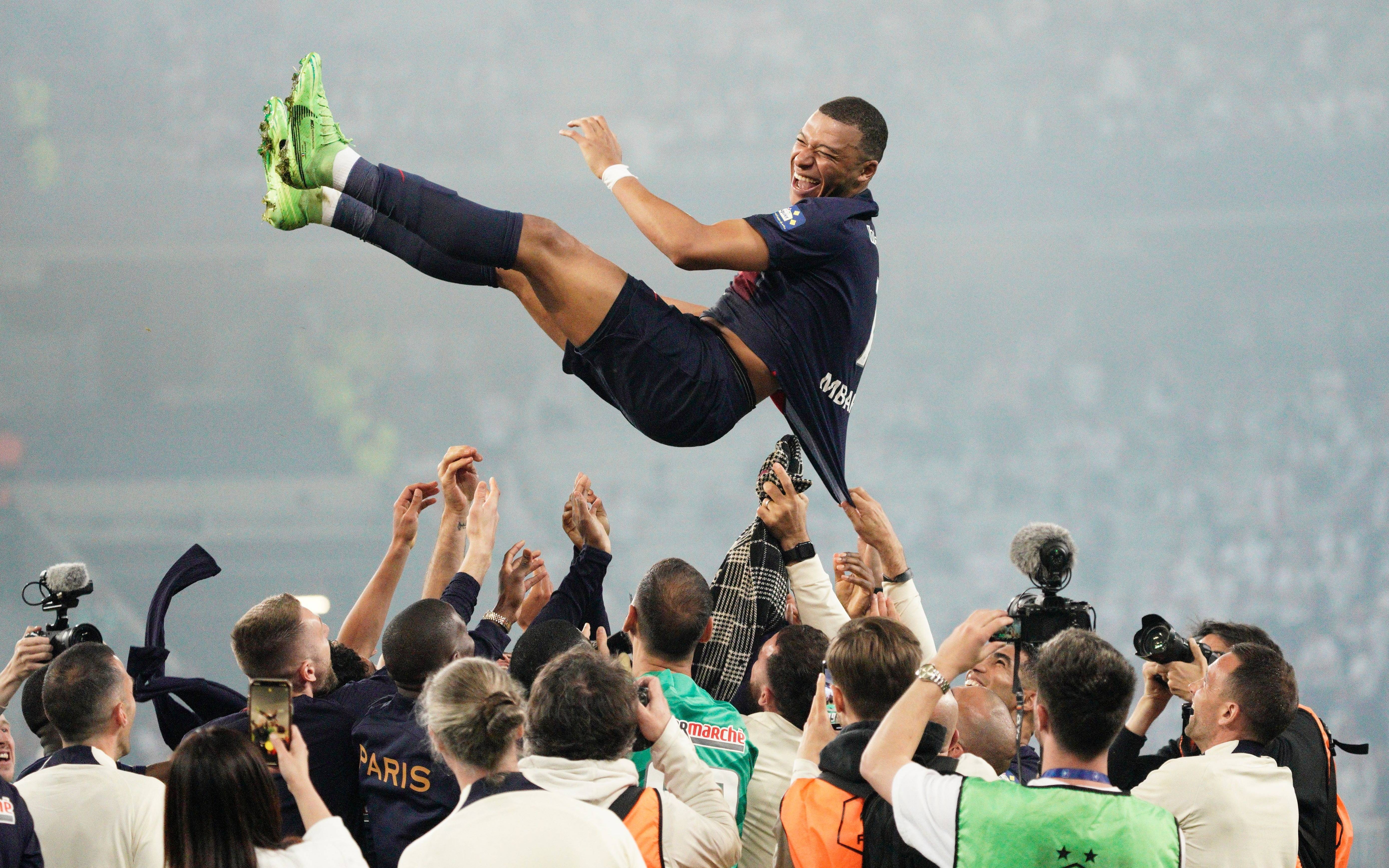 包含巴黎球员状态神勇,助球队势如破竹的词条 包含巴黎球员状态神勇,助球队势如破竹的词条