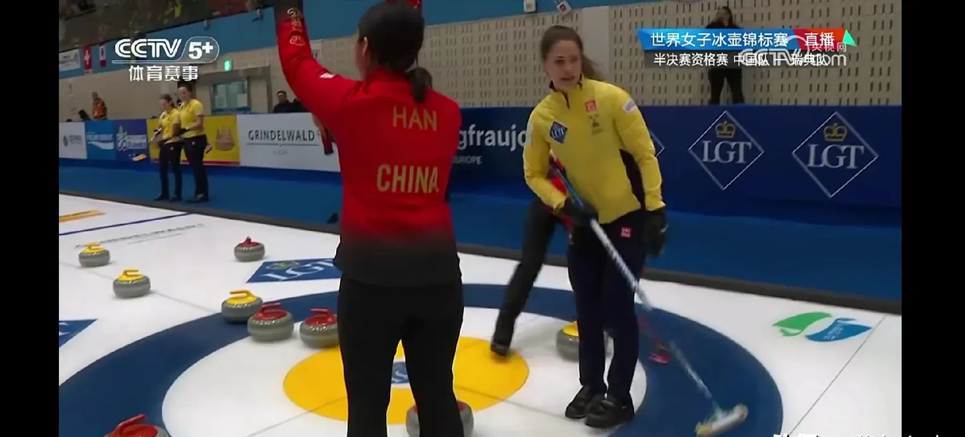 爱游戏电竞-瑞典女足横扫加拿大，轻松进入四强