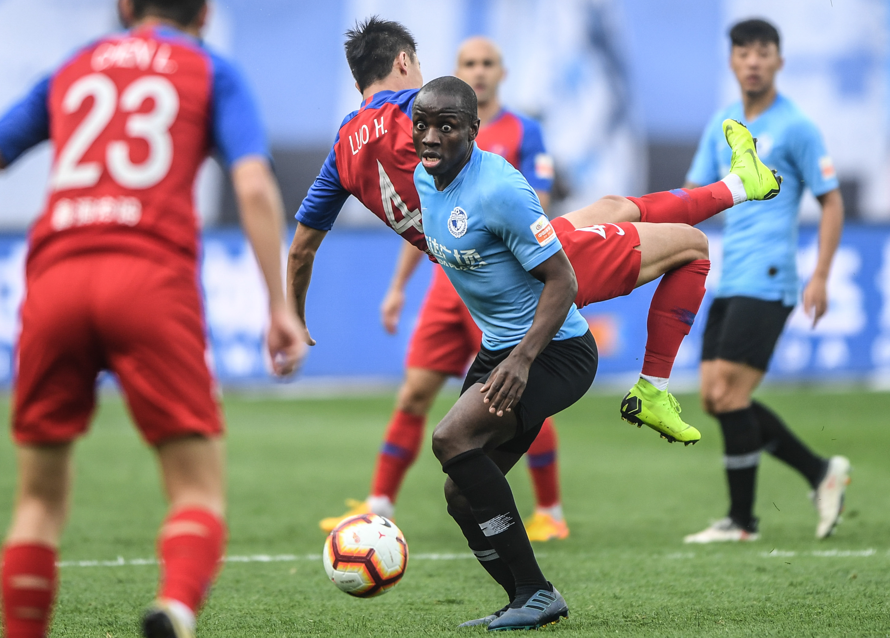 关于重庆斯威遭遇连败，保级压力增大，需抢分！的信息