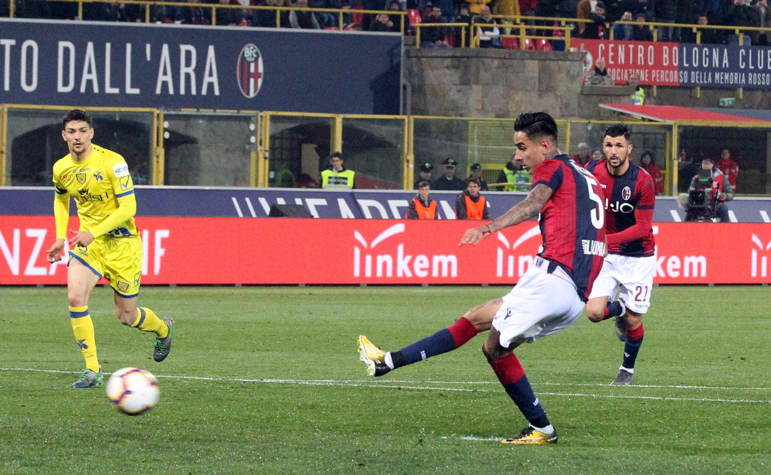 爱游戏网页版登录入口-卡利亚里主场告捷中场核心表现抢眼的简单介绍