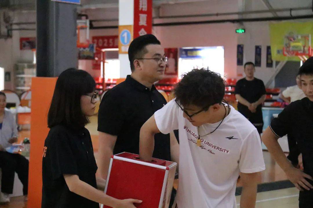 爱游戏新闻-慈善篮球赛邀请全明星阵容参加，助力社会公益事业的简单介绍