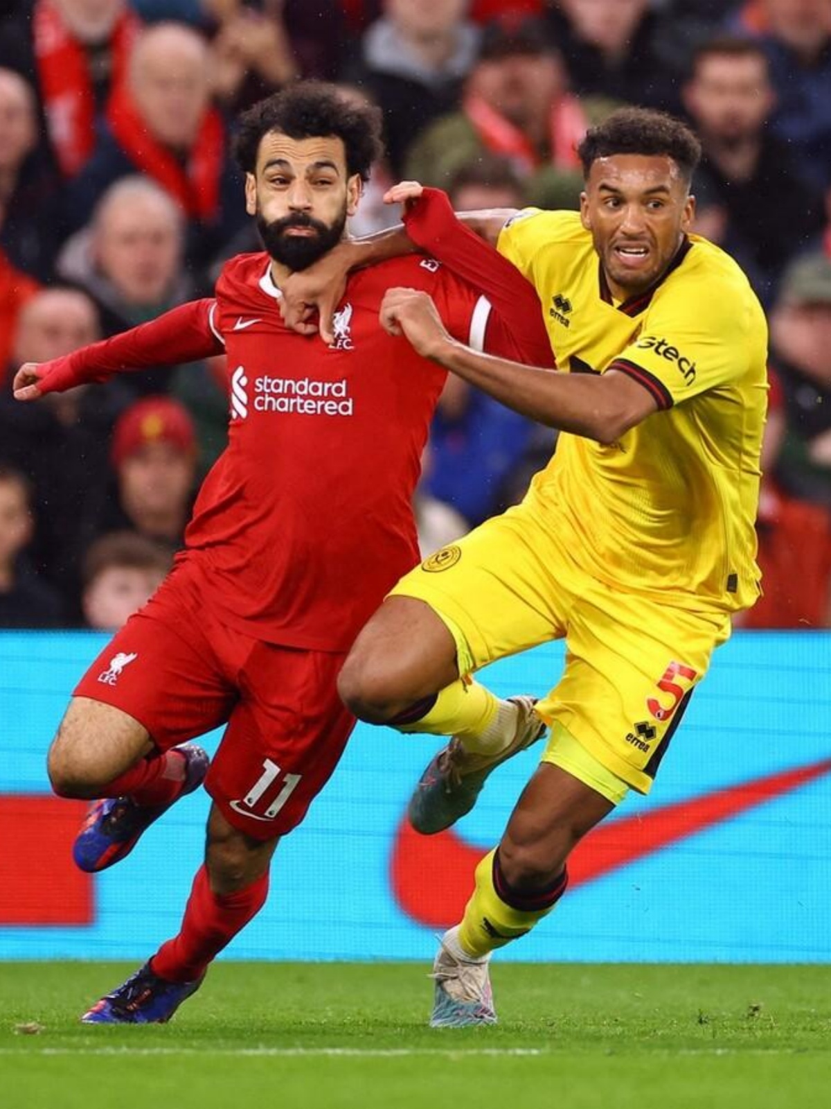 爱游戏登录-包含利物浦客场抢分：谢菲联坚不可摧的词条