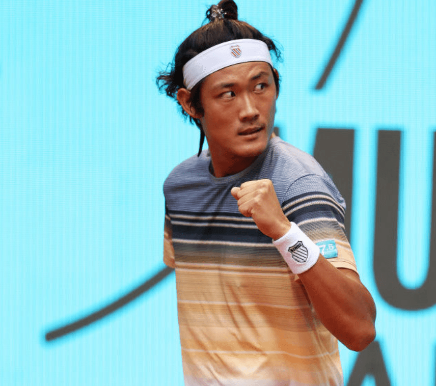 斯图加特绝地反击,逆转胜利展现不屈不挠的简单介绍 斯图加特绝地反击,逆转胜利展现不屈不挠的简单介绍