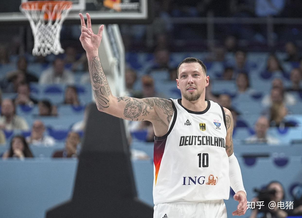 爱游戏新闻-芬兰队表现出色，成功挺进欧预赛半决赛