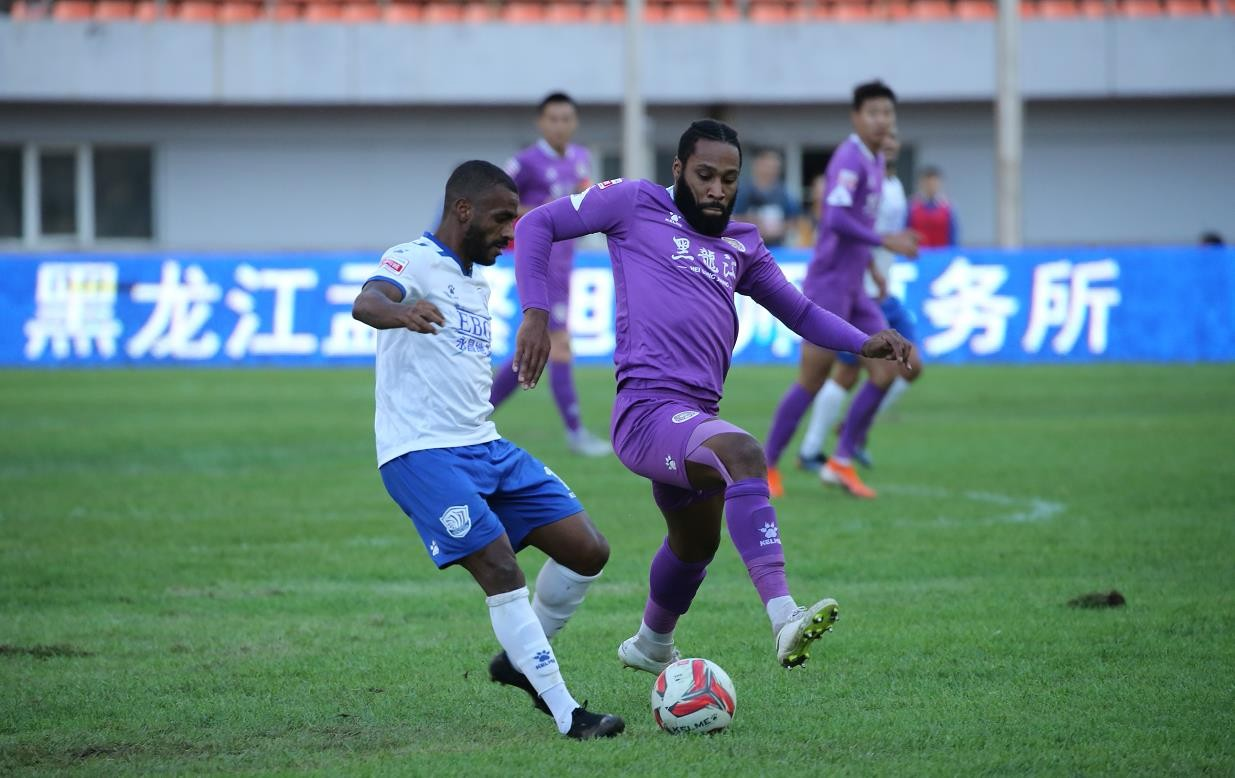 包含青岛黄海客场战平河南建业,积分榜位置稳固的词条 包含青岛黄海客场战平河南建业,积分榜位置稳固的词条