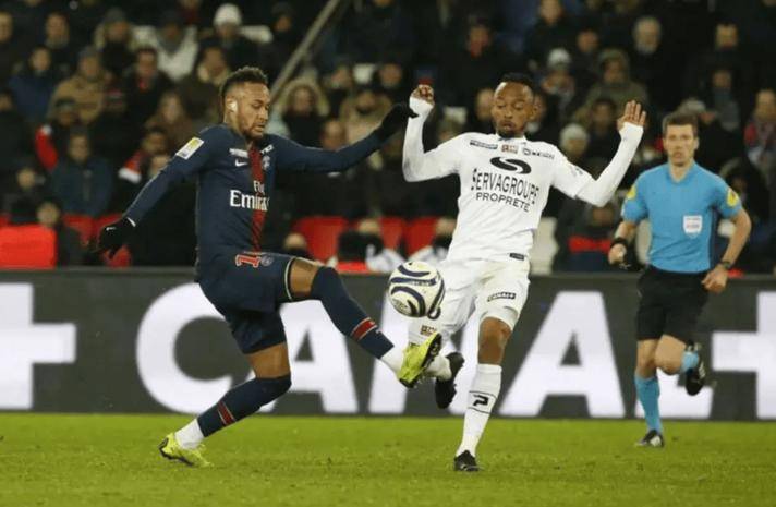 爱游戏网站入口-雷恩客场不敌对手，遭遇失利